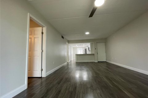 Copropriété à louer à Oldsmar, Floride: 2 chambres, 97.92 m2 № 1830043 - photo 9