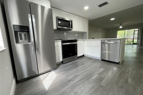 Copropriété à louer à Oldsmar, Floride: 2 chambres, 97.92 m2 № 1830043 - photo 13