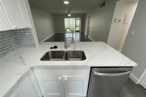 Copropriété à louer à Oldsmar, Floride: 2 chambres, 97.92 m2 № 1830043 - photo 16
