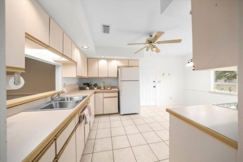 House in Ocala, Florida 3 bedrooms, 179.39 sq.m. № 1851172 - photo 11