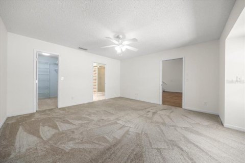 House in Ocala, Florida 3 bedrooms, 179.39 sq.m. № 1851172 - photo 18