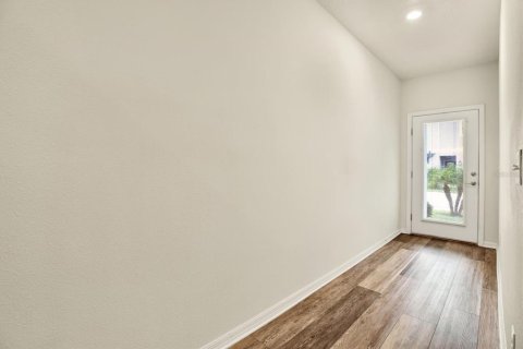 Townhouse in Tampa, Florida 3 bedrooms, 140.28 sq.m. № 1869017 - photo 10