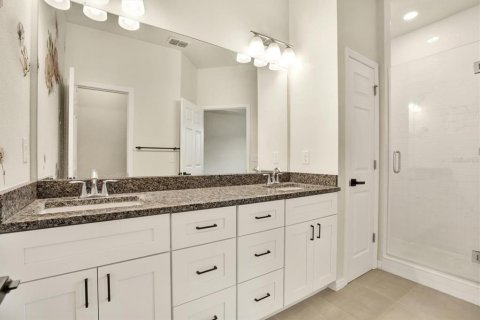 Townhouse in Tampa, Florida 3 bedrooms, 140.28 sq.m. № 1869017 - photo 17