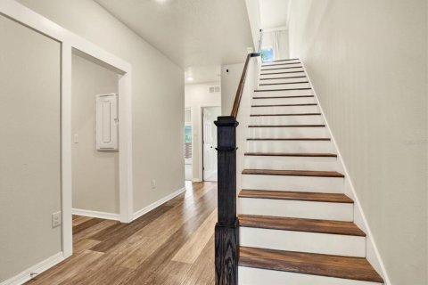 Townhouse in Tampa, Florida 3 bedrooms, 140.28 sq.m. № 1869017 - photo 13