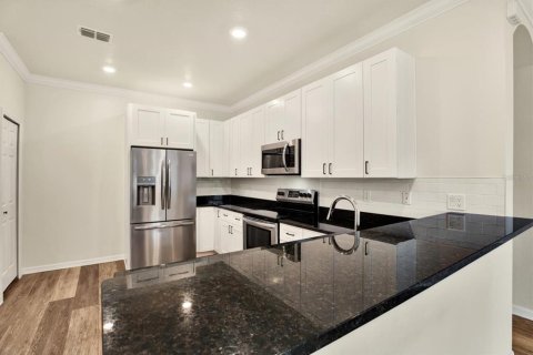 Townhouse in Tampa, Florida 3 bedrooms, 140.28 sq.m. № 1869017 - photo 6