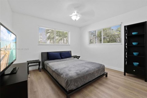 Condominio en alquiler en Miami Beach, Florida, 3 dormitorios, 113.34 m2 № 1983047 - foto 22