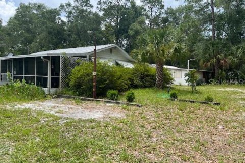 Casa en Cross City, Florida 3 dormitorios, 102.19 m2 № 2095152