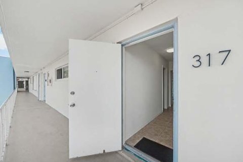 Copropriété à vendre à Lauderdale-by-the-Sea, Floride: 1 chambre, 64.1 m2 № 2146995 - photo 9