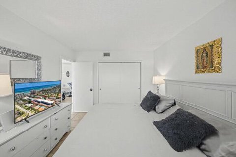 Copropriété à vendre à Lauderdale-by-the-Sea, Floride: 1 chambre, 64.1 m2 № 2146995 - photo 12