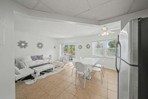 Copropriété à vendre à Lauderdale-by-the-Sea, Floride: 1 chambre, 64.1 m2 № 2146995 - photo 20