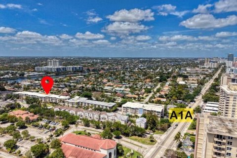 Condo à Lauderdale-by-the-Sea, Floride, 1 chambre № 2146995