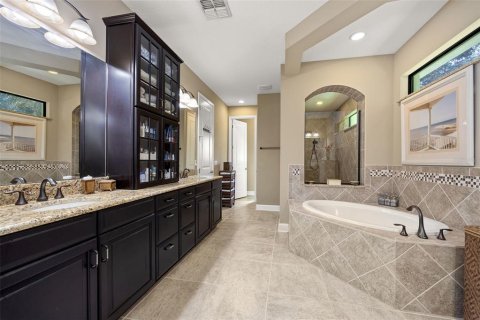 House in Sanford, Florida 5 bedrooms, 349.68 sq.m. № 1253685 - photo 27