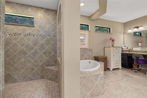 House in Sanford, Florida 5 bedrooms, 349.68 sq.m. № 1253685 - photo 28