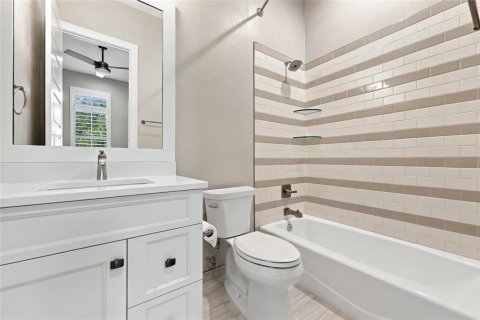 Villa ou maison à vendre à Gainesville, Floride: 4 chambres, 337.7 m2 № 2401052 - photo 27