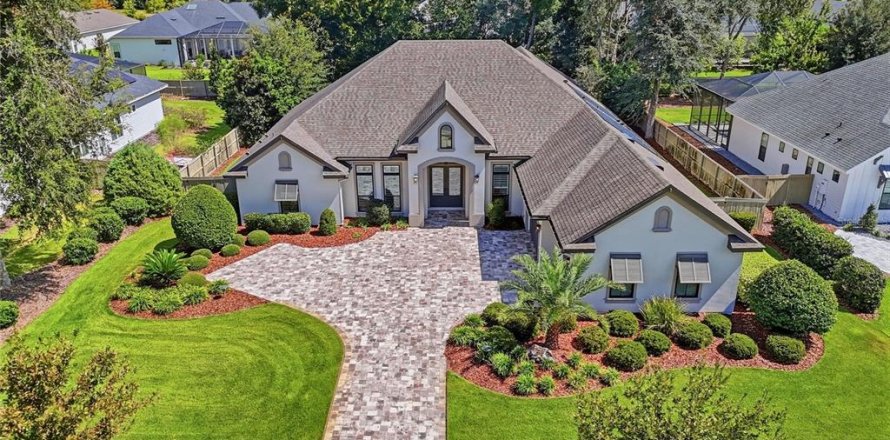 Villa ou maison à Gainesville, Floride 4 chambres, 337.7 m2 № 2401052