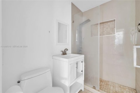 Immobilier commercial à vendre à Miami, Floride: 73.58 m2 № 2176606 - photo 15