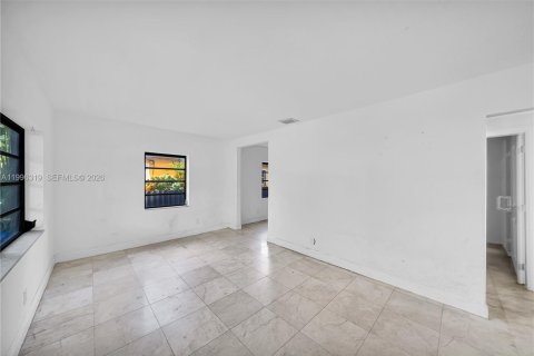 Immobilier commercial à vendre à Miami, Floride: 73.58 m2 № 2176606 - photo 8