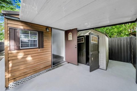 Immobilier commercial à vendre à Miami, Floride: 73.58 m2 № 2176606 - photo 19