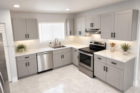 House in Miami, Florida 3 bedrooms, 105.91 sq.m. № 2401316 - photo 14