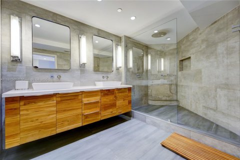 Condo in Aventura, Florida, 2 bedrooms  № 1951612 - photo 30