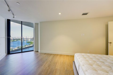 Condo in Aventura, Florida, 2 bedrooms  № 1951612 - photo 19