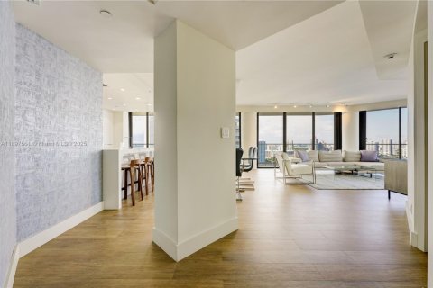 Condo in Aventura, Florida, 2 bedrooms  № 1951612 - photo 10