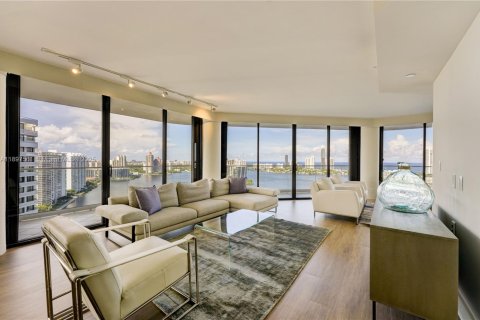 Condo in Aventura, Florida, 2 bedrooms  № 1951612 - photo 7