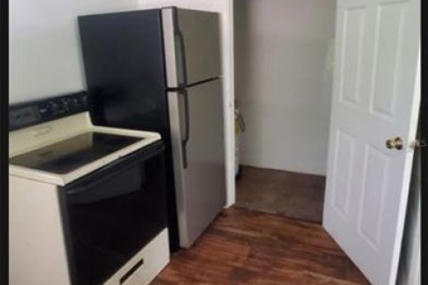 Commercial property in Orlando, Florida 20775 bedrooms, 144.56 sq.m. № 2100693 - photo 23