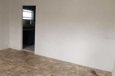 Commercial property in Orlando, Florida 20775 bedrooms, 144.56 sq.m. № 2100693 - photo 8