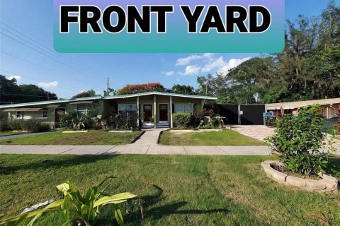 Commercial property in Orlando, Florida 20775 bedrooms, 144.56 sq.m. № 2100693