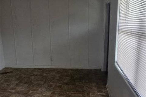 Commercial property in Orlando, Florida 20775 bedrooms, 144.56 sq.m. № 2100693 - photo 11