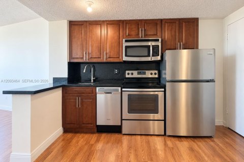 Copropriété à louer à Miami, Floride: 53.88 m2 № 2382568 - photo 4