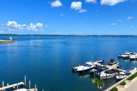 Copropriété à louer à Miami, Floride: 53.88 m2 № 2382568 - photo 6