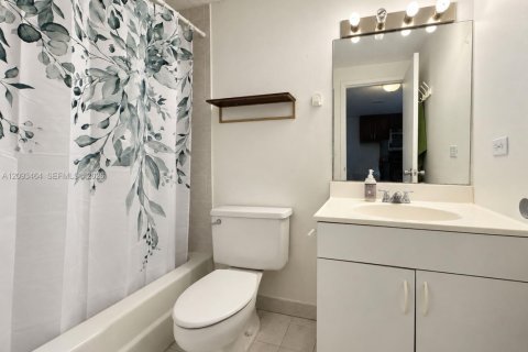 Copropriété à louer à Miami, Floride: 53.88 m2 № 2382568 - photo 5