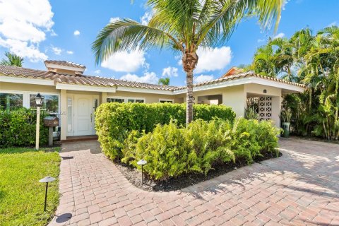 House in Oakland Park, Florida 3 bedrooms, 173.36 sq.m. № 2041326 - photo 30