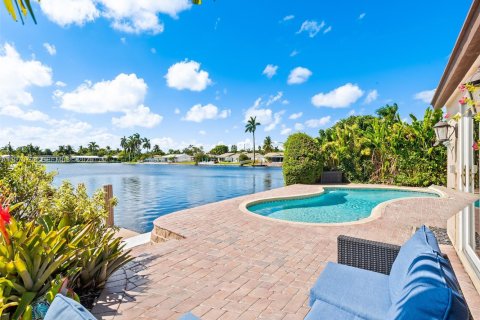 House in Oakland Park, Florida 3 bedrooms, 173.36 sq.m. № 2041326 - photo 19