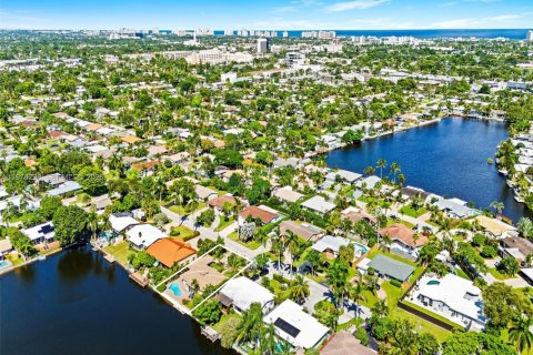 House in Oakland Park, Florida 3 bedrooms, 173.36 sq.m. № 2041326 - photo 29