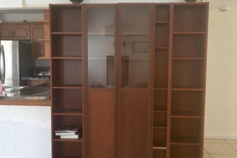 Купить таунхаус в Майами, Флорида 2 спальни, 93.37м2, № 2010557 - фото 9