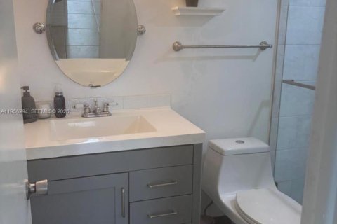 Купить таунхаус в Майами, Флорида 2 спальни, 93.37м2, № 2010557 - фото 2