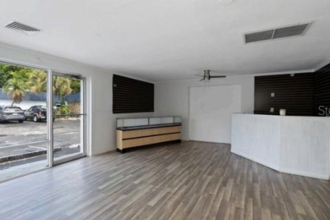 Commercial property in Largo, Florida 532.33 sq.m. № 2377923 - photo 17