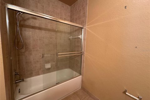Condo in Davenport, Florida, 2 bedrooms  № 1789688 - photo 15