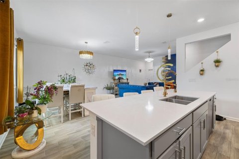 Touwnhouse à vendre à Kissimmee, Floride: 4 chambres, 185.8 m2 № 2405231 - photo 17