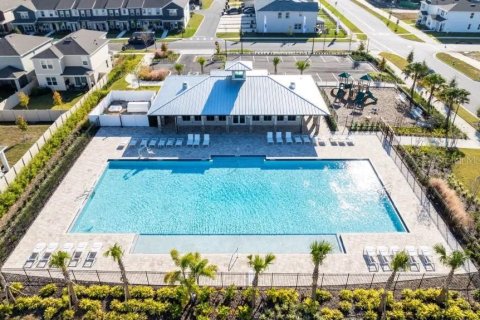 Touwnhouse à vendre à Kissimmee, Floride: 4 chambres, 185.8 m2 № 2405231 - photo 10