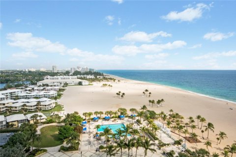 Condo in Fort Lauderdale, Florida, 2 bedrooms  № 1896383 - photo 25