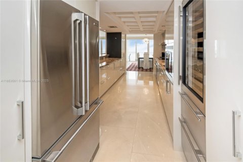 Condo in Fort Lauderdale, Florida, 2 bedrooms  № 1896383 - photo 16