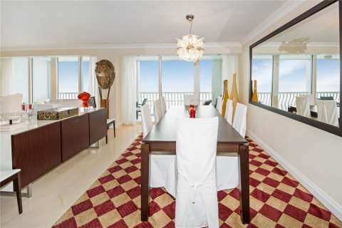 Condo in Fort Lauderdale, Florida, 2 bedrooms  № 1896383 - photo 8