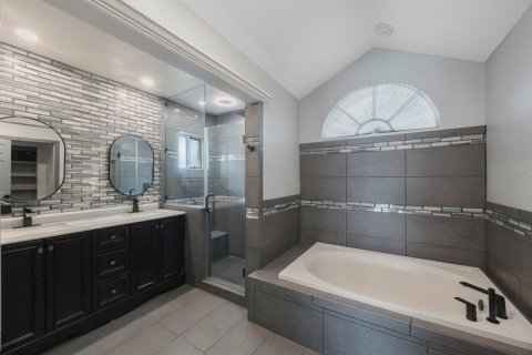 Casa en venta en Palm Harbor, Florida, 4 dormitorios, 192.21 m2 № 1900002 - foto 29