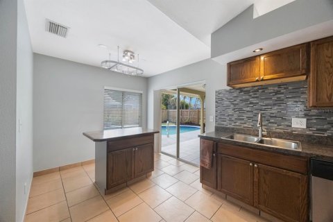 Casa en venta en Palm Harbor, Florida, 4 dormitorios, 192.21 m2 № 1900002 - foto 15