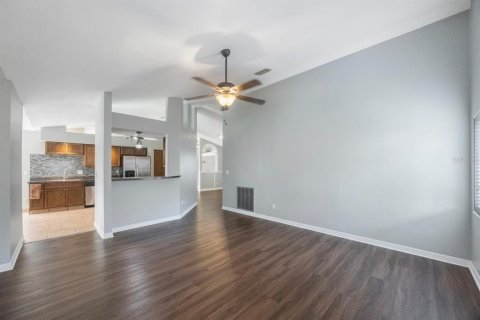Villa ou maison à vendre à Palm Harbor, Floride: 4 chambres, 192.21 m2 № 1900002 - photo 13