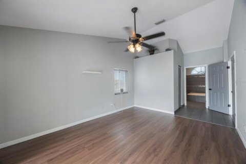 Villa ou maison à vendre à Palm Harbor, Floride: 4 chambres, 192.21 m2 № 1900002 - photo 23
